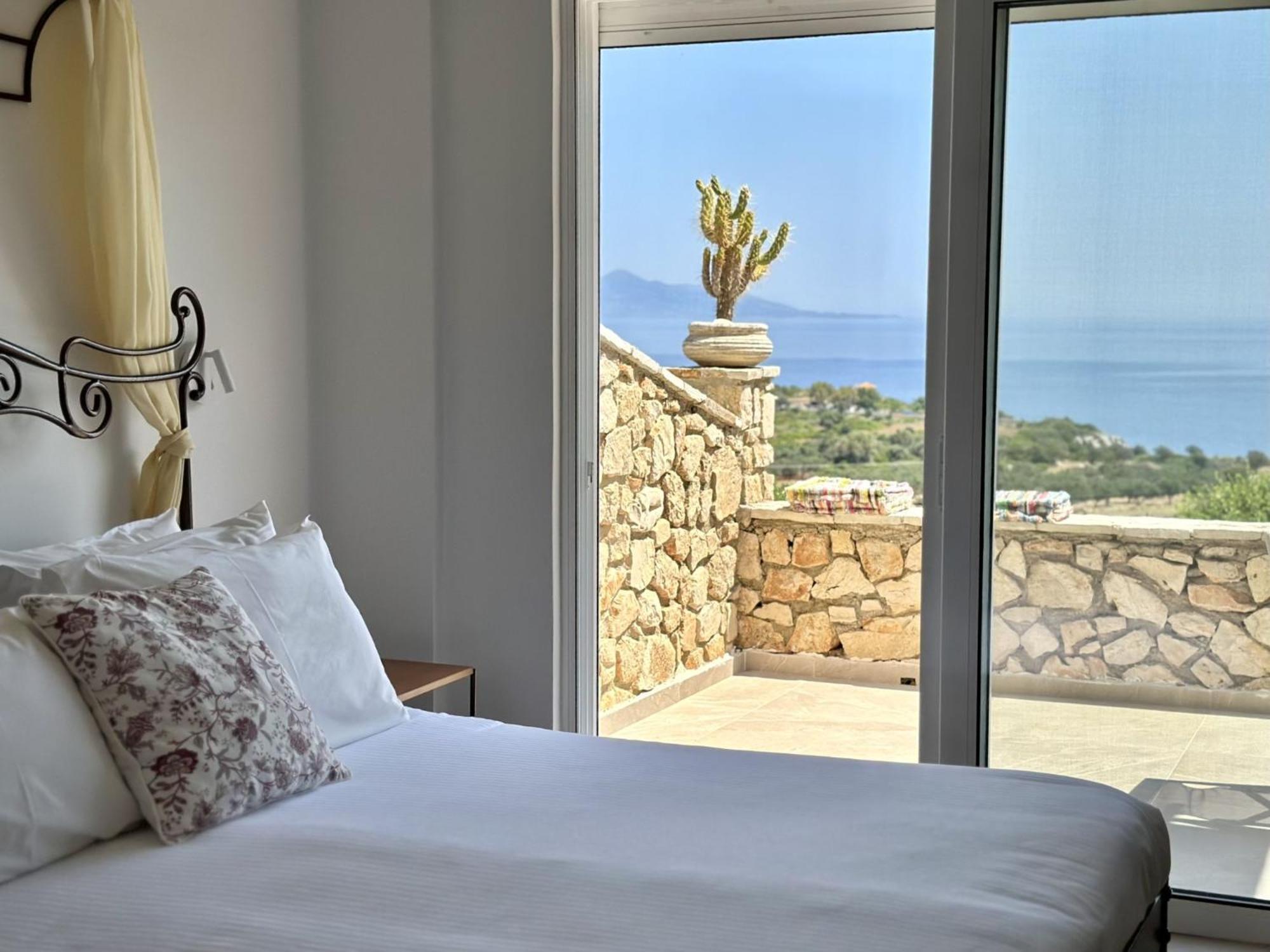 Aparthotel Lithies Sea View Boutique