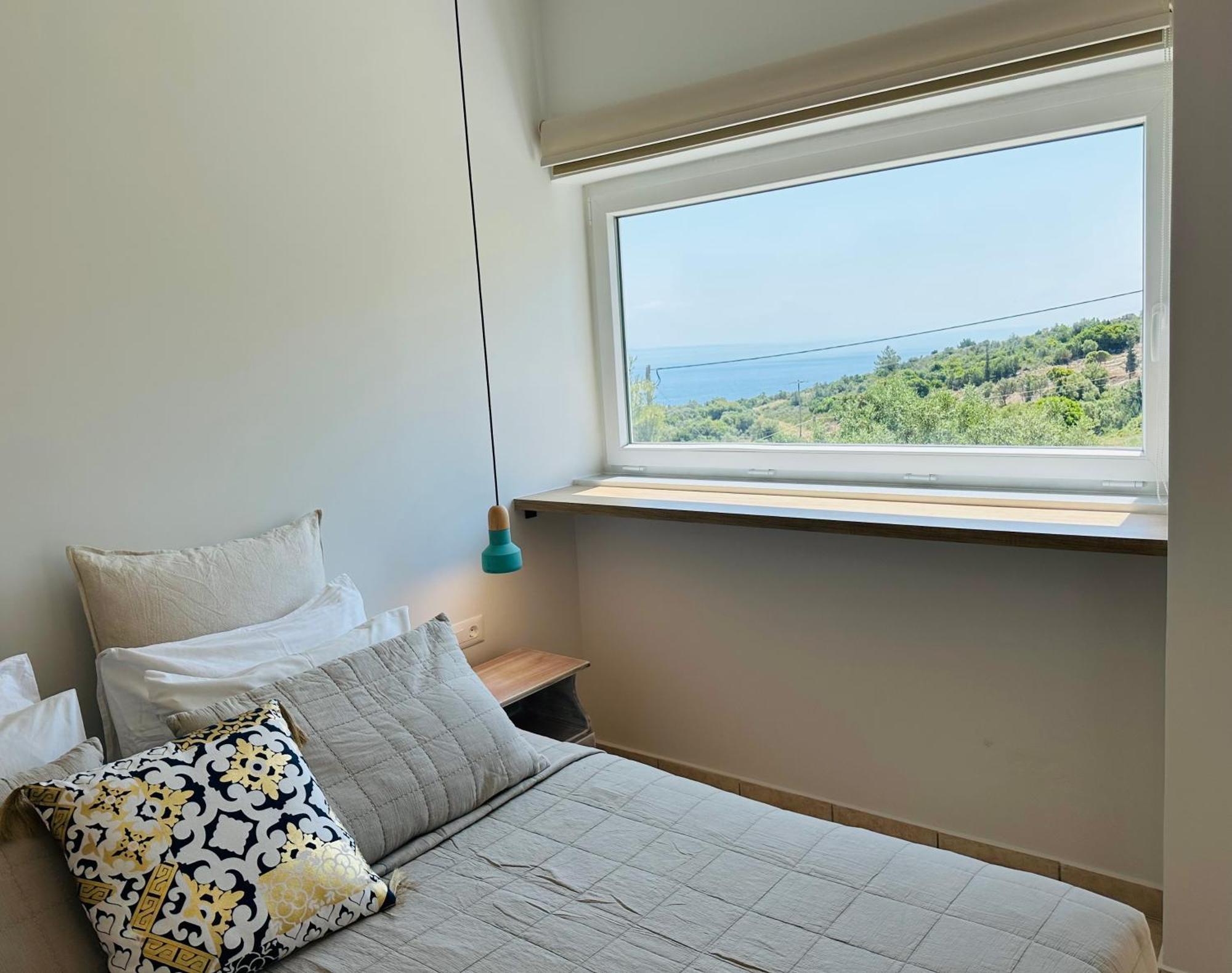 Lithies Sea View Boutique Aparthotel Koríthion